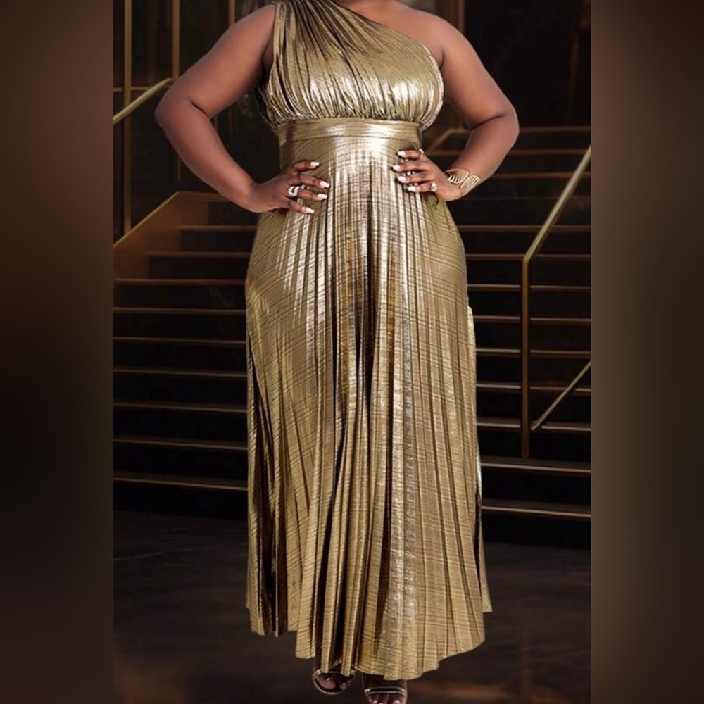 Elegant Gold One Shoulder Maxi Dress - Picture 2 of 3
